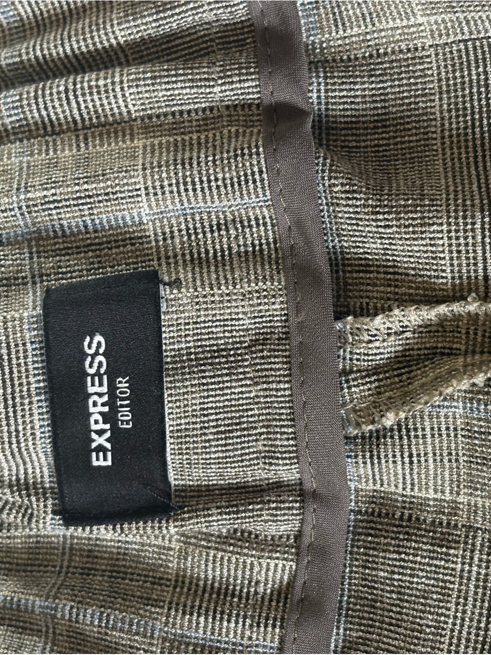 Express Editor - Women’s Shorts - Picture 2 of 4